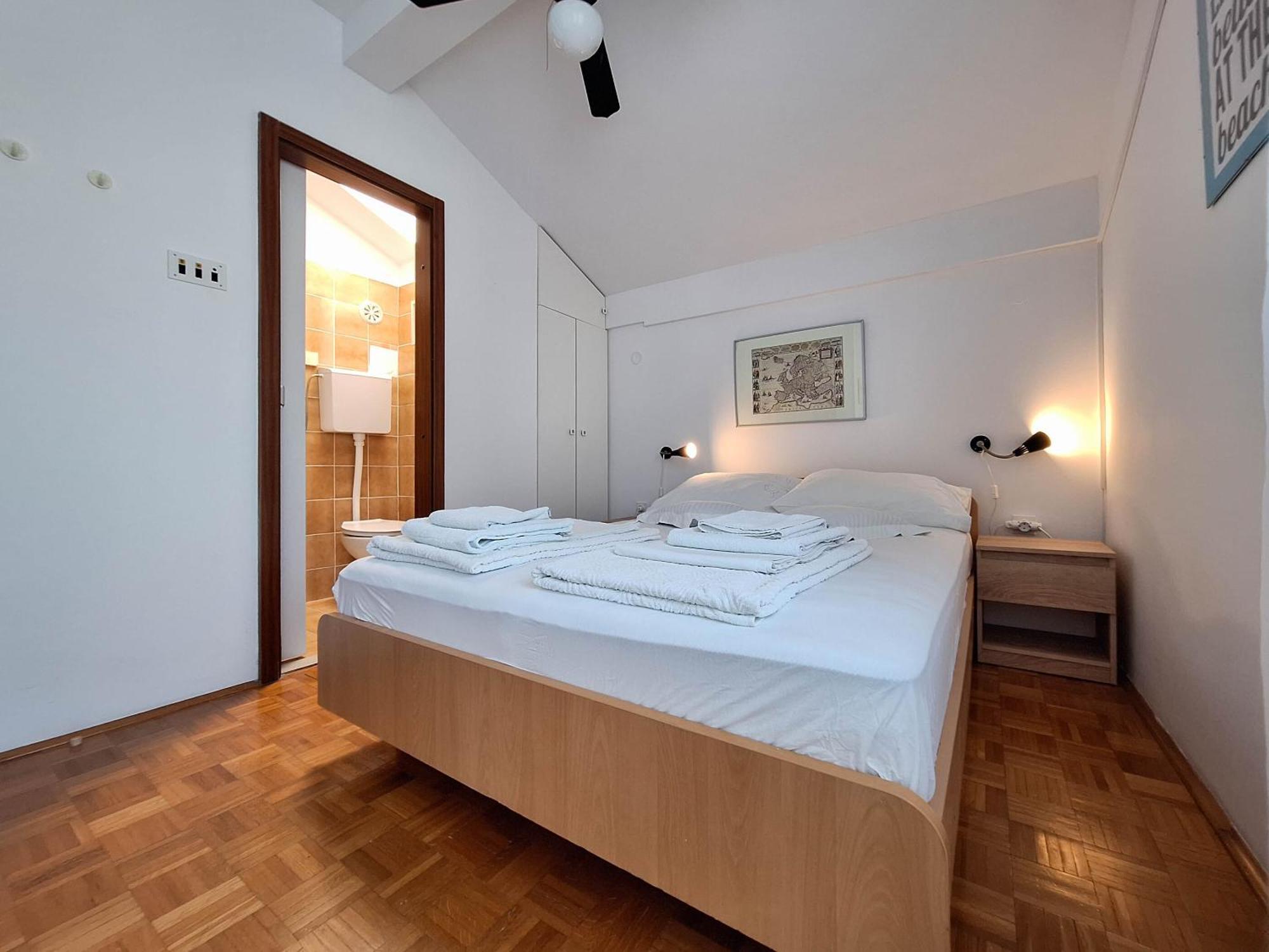 Rooms Sofija Selce Exteriör bild